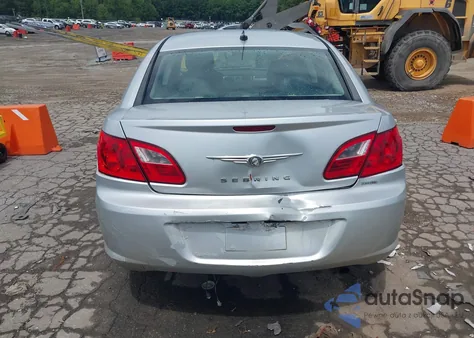 2010 Chrysler Sebring Limited z USA, uszkodzony, nr VIN 1C3CC5FB5AN225937